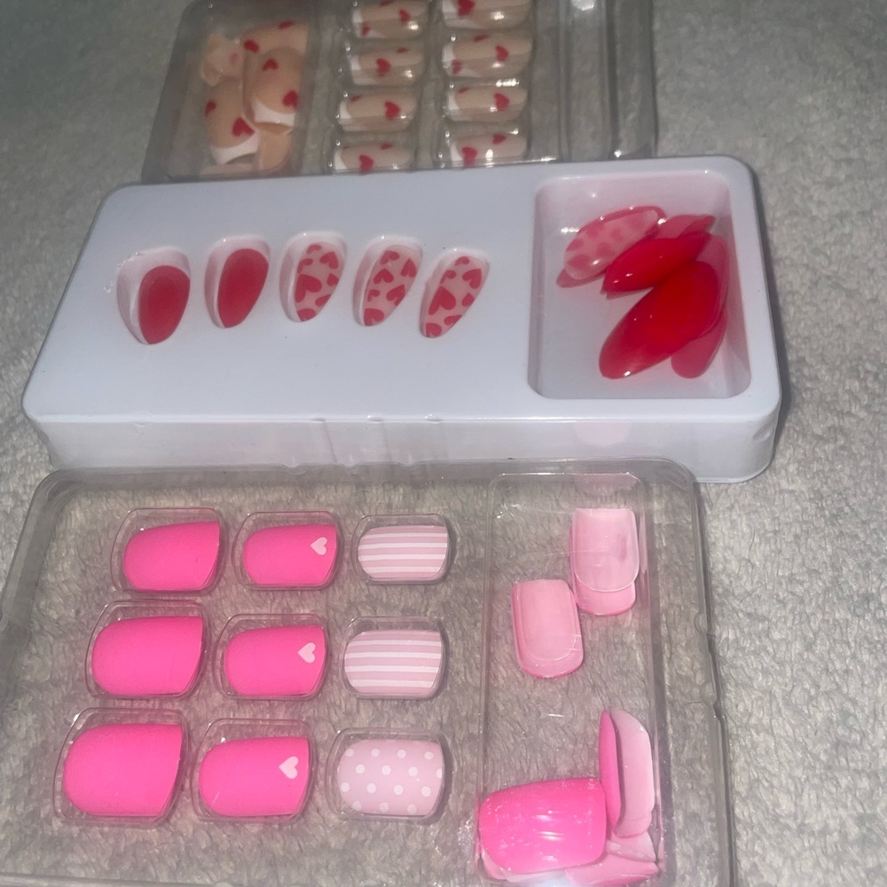 Pink and Red Heart Nail Set